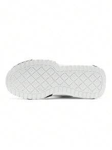 Large Size Four Season Spring/Summer Casual Sports Shoes, Wear-Resistant And Fashionable, High Cut, Thick Sole, High Height, Black And White Men's Shoes