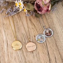 1PC Personalized Image Locket Necklace, Custom Engraved Locket Necklace For Women, Pictures Polished Lockets Necklaces, Personalized Necklace, Memorial Jewelry,Mother's Day Gifts For Mom Grandma, Anniversary Gifts For Wife Girlfriend, Bridesmaid Proposal Gifts, Birthday Gifts For Women Girls, Valentine's Day Gifts For Her - Multicolor - View 5