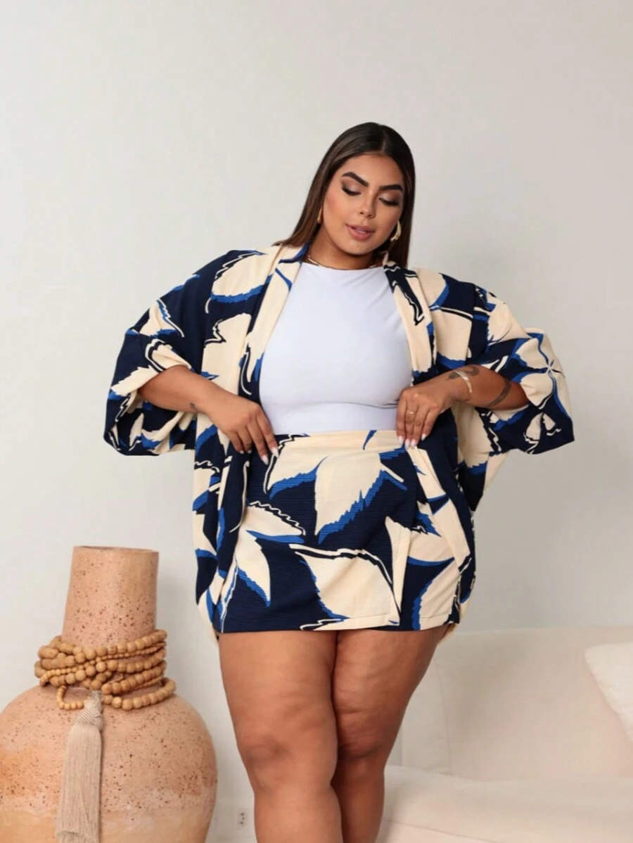 Plus Size 2-Piece Shorts And Kimono Set - Black and White - View 1