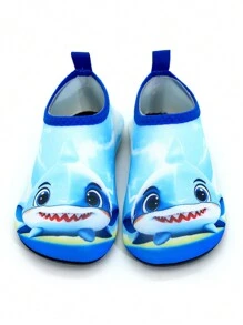 Bezaubernde Wasserschuhe für Kinder, blau mit niedlichem Hai-Design, rutschfest, schnelltrocknend, leicht zu tragen für Wasserparks, Strände und Rasenflächen