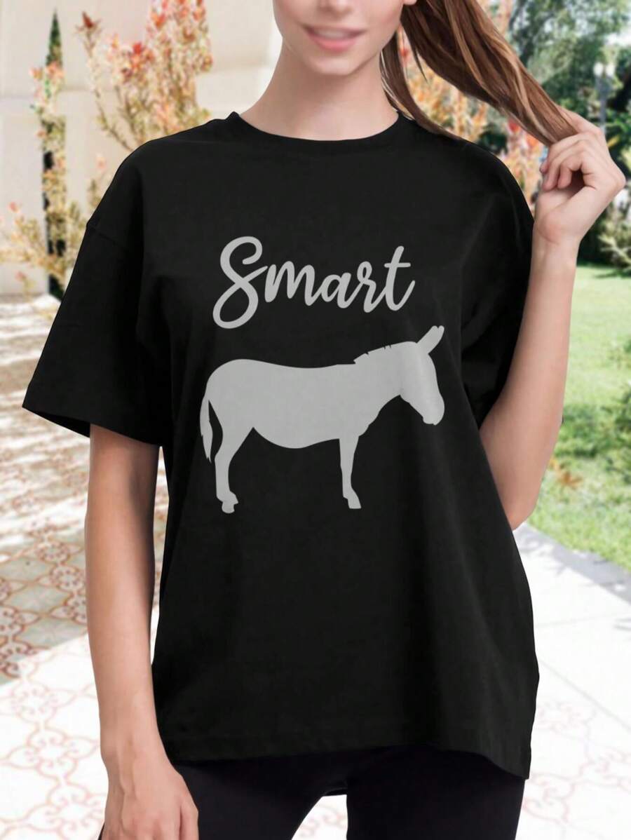Smart Ass Chic Letter Print Women T-Women's Shirt - Comfy And Casual Short Sleeve Women's Tee For Everyday Wear And Stylish Layering