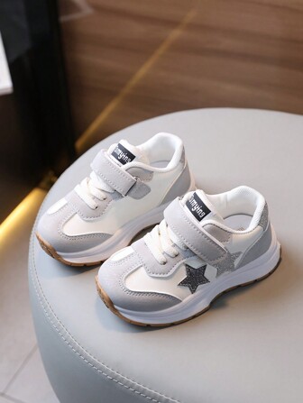 A Pair Of Unisex Girls' White Shoes 2024 Spring And Autumn New Soft Soled Non Slip Leather Surface Children's Sports Shoes Spring Small And Medium-Sized Boys' Baby Shoes