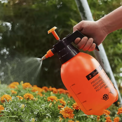 NetHong Orange 2L Handheld Pressure Sprayer, Adjustable Nozzle Garden Watering Sprayer, Portable Pump Spray Bottle