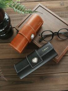 1 件定制名称复古眼镜盒，配有复古珍珠和水钻纽扣，个性化复古太阳镜架眼镜盒仿皮便携袋，定制烫印便携式眼镜盒，经典顶部缝线设计，雕刻金色字母组合，母亲节礼物，送给爸爸妈妈他她