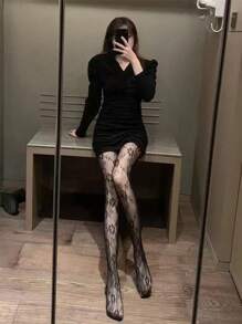 Women's Retro Flower Pattern Pantyhose Lolita Elegant Fishing Net Lace Tight Socks Hollow Y2k Fishing Net Long Socks