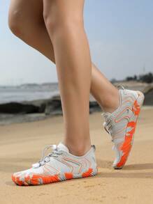 Chaussures de tapis roulant unisexes, chaussures de sport intérieur, chaussures à semelle souple pour la conduite/la plage, Baskets casual, chaussures de randonnée extérieure pour hommes, chaussures d'eau pour hommes, chaussures de plage pour hommes, chaussures de fitness aquatique respirantes, chaussures de pêche, de natation et de plage à cinq doigts pour l'extérieur, blanc