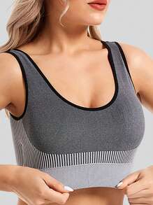 Light Gray Seamless & Underwire-Free Removable Padded Sports Bra, High Impact, Sweat-Wicking, Breathable, Strong Support