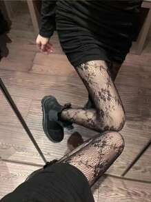 Women's Retro Flower Pattern Pantyhose Lolita Elegant Fishing Net Lace Tight Socks Hollow Y2k Fishing Net Long Socks