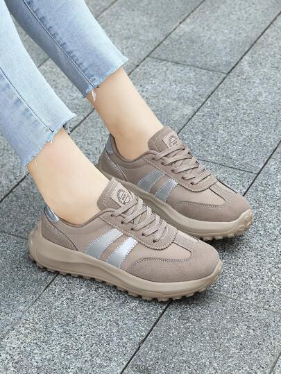 2026 女士时尚休闲运动鞋，轻便舒适系带运动鞋