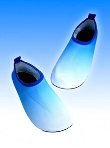 Charming Kids Water Shoes For Boys, Gradient Blue Design, Slip-Resistant, Fast-Drying, Easy To Carry For Water Parks, Beaches And Lawns - Blue - View 3