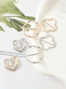 4pcs Scarf Clips - T-Shirt Tie Clips Clothing Corners Tie Pin Buckle, Fashionable Round Metal Shirt Clips For Women (Golden)