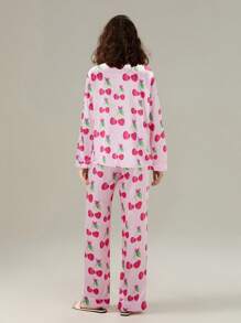 Womens Satin Silk Pajama Set Floral Fruit Cherry Print Long Sleeve Button-Up Tops Elastic Waist Long Pants Lounge PJs Sets 2 Piece Y2K Loungewear Cute Soft Comfy Sleepwear Jammies - 粉色 - 查看 2