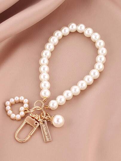 1 Stück Damen Schlüsselanhänger mit Faux-Perlen-Perlen, Herz-Anhänger als Tasche & Handyhülle Dekoration, Autoaccessoires, Schultasche, Perle, süß, Goth Y2k Halloween Accessoires, Lehrertag Taschenlanyards mit ID-Halter, Autoaccessoires, Taschencharms