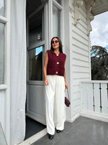 Ladies' Fashionable Round Neck Pocket Metal Button Knit Vest