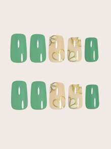 24 piezas Pegatinas de uñas cuadradas medianas de color verde con líneas doradas elegantes y decoración floral verde claro, diseño de cobertura completa adecuado para mujeres y niñas, incluye 1 hoja de pegatinas adhesivas y 1 uña postiza mini, adecuado para el Día de San Patricio y el uso en la oficina, se incluye pegamento para uñas al azar - Verde - Ver 3