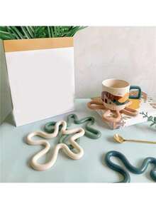 1 件厨房硅胶隔热垫 - 耐热、防烫、易于清洁，可安全处理热菜和炊具 - 彩色 - 查看 5