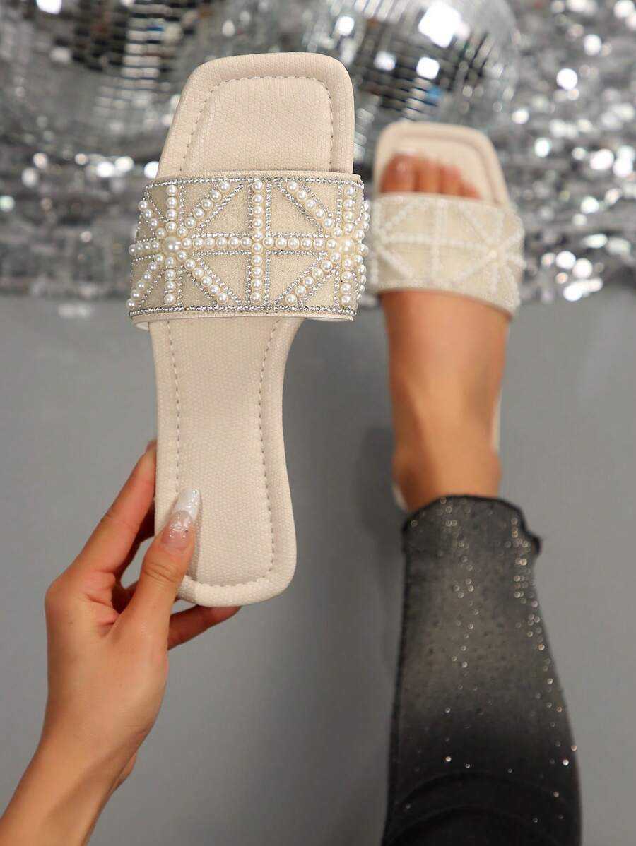 Sandalias planas de lujo para mujer, grandes tamaños antideslizantes de tacón bajo para primavera, verano y otoño de 2024, zapatillas casuales y versátiles para vacaciones, playa y hogar, impermeables con cristales y rhinestone