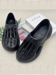 Men's Casual Thick Bottom Closed Toe Slide Sandals With Ghost Hand Design - Black - View 5