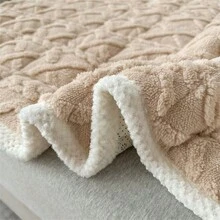 1pc New Style Comfortable Cotton Padded Mattress Pad