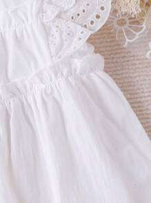 2pcs Baby Girl Floral Lace Hollow-Out Short Sleeve Blouse & Denim Shorts Set, Spring/Summer - White - View 9