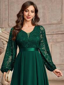 MIUSOL Đầm dạ hội maxi ren hoa thanh lịch, cổ chữ V sâu, tay phồng, viền bèo nhún. - Màu xanh lá cây đậm - Xem 8