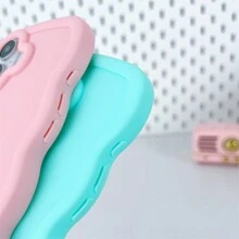 1 pieza Funda de teléfono con textura suave y recubrimiento de caramelo con forma de ola grande compatible con iPhone 16/Galaxy/Redmi/OPPO/OnePlus/Moto/Tecno Spark Go 2024/Infinix, de lujo y cobertura total