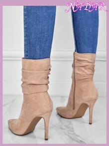 女士秋冬尖头褶皱侧拉链时尚高跟靴，仿鹿皮材质，10厘米优雅户外修身小腿靴，派对靴 - 卡其色 - 查看 4