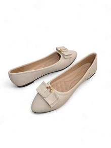 Women's Versatile Casual Comfortable Solid Color Flat Shoes - Beige - View 2