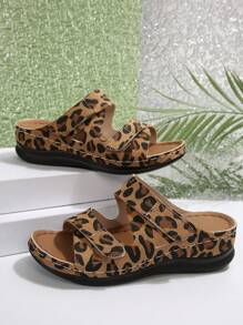 Women's European And American Fashion Bestselling Wedge Heel Thick Bottom Sandals, Magic Design Strap Vamp, Summer Vacation Party Style Sandals, Soft & Comfortable, High Waterproof Thick Sole, Strap Vamp, Fashion Classic Versatile Wedge Heel Thick Bottom Sandals, Beach Shoes