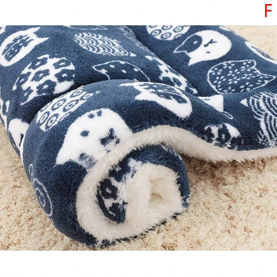 Soft Fluffy Pet Dog Blanket Cute Star Printing Pet Mat Warm Breathable Skin Friendly Cats And Dogs Bed Blanket Pet Supplies - Khaki - View 1