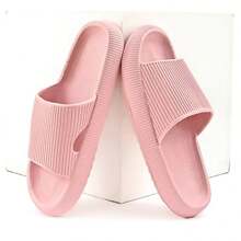 Nuevas sandalias versátiles de moda en EVA, sandalias suaves, antideslizantes y con suela gruesa para interiores/exteriores, ligeras y cómodas, con sensación esponjosa de alta gama, estilo Ins para parejas