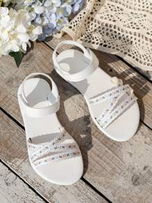 一双时尚凉鞋，2025新款儿童凉鞋，中国风刺绣绣花休闲度假风舒适软底女童喜欢的凉鞋 - 白色 - 查看 2