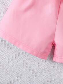 2pcs/Set Girls Cute Heart Graphic Round Neck Sleeveless Top + Shorts Summer Outdoor Casual Outfit