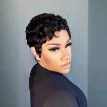 女士精灵短假发，真人发卷发，黑色短款刘海，无胶无蕾丝前额，全手工编织分层假发，佩戴方便，是送给爱人、朋友、家人或日常佩戴的理想礼物 - 黑色 - 查看 3