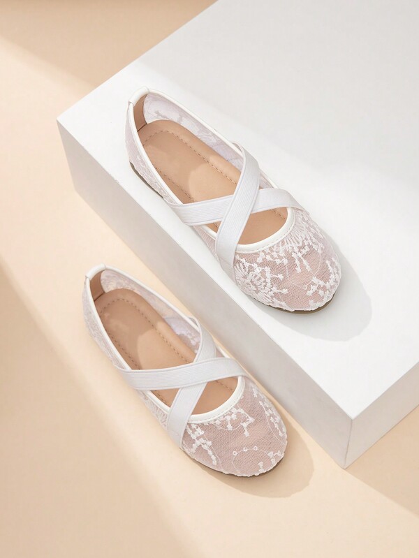 1 Pair Summer New Fashion Floral Decor Princess Flat Cloth Shoes For Girls, Students, Comfortable Outdoor/Dance Shoes, White Lace, Suitable For Wedding