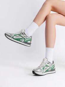 Women Fashion Sneakers Walking Comfortable Breathable Stylish Lightweight Retro Classisc Casual Lace Up Sportstyle Sneaker - Green - View 4