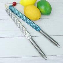 قطعة واحدة من المبرد المتعدد الوظائف محمول من الفولاذ المقاوم للصدأ لبشر الليمون والجبن - مثالي لبشر الزنجبيل يدويًا وتقطيع الخضروات - أداة مطبخ إبداعية للطبخ المنزلي