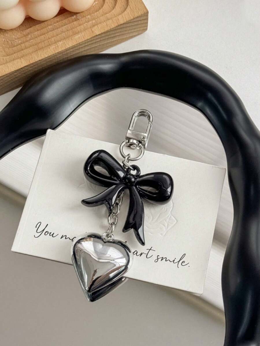 1pc Metal Silver Heart Shape Key Chain Creative Black Bowknot Design Couples Or Valentine's Day Gift Bag Accessories Bridesmaid Gifts Bows Y2K Accessories - Silver - View 1