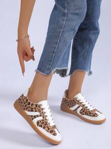 Women's Red Black Leopard Beige Gold Retro German Trainers – Lace-Up Low-Top Casual Sneakers [Size Up Half Size] - 豹 - 查看 2