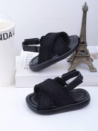 1 双简约时尚新款钩环休闲百搭沙滩凉鞋，适合 2-7 岁男孩和女孩，春夏秋季，日常穿着