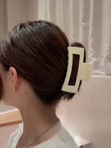 1/4/8/10 Stücke zufällige Farbe 10,5 cm große quadratische leichte Kunststoff Haarspangen, modisches vielseitiges Design, eleganter minimalistischer Stil, einfarbige Haaraccessoires geeignet für den täglichen Gebrauch, Outdoor Strand Reisen, Lässig, Partys, Pendeln, Urlaub, Frisuren, Gesichtswäsche, Baden, Make-up, Kleidung & Accessoires Kombination, Kopfbedeckungen, Accessoires, Haarspangen Haarklammern Klemmclips Haarklammern Haargreifer Haarclips