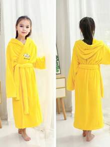 1 件儿童长款连帽浴袍，带熊刺绣，长度 100 厘米/39.37 英寸，采用超柔软温暖的珊瑚绒制成，适用于浴室、游泳池、卧室，是送给儿童的绝佳礼物