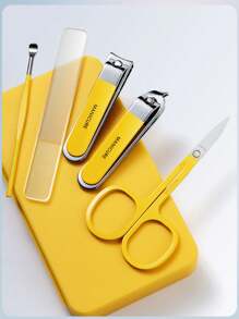 6 In 1 Plastic Box Nail Clipper Set, Nail Clipper Set With Ear Pick And Nail File, Sharp Edge Fingernail And Toenail Clipper Cutter For Manicure And Pedicure, It Is The Preferred Choice For Personal Use And Gifts