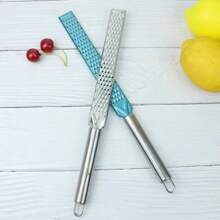 قطعة واحدة من المبرد المتعدد الوظائف محمول من الفولاذ المقاوم للصدأ لبشر الليمون والجبن - مثالي لبشر الزنجبيل يدويًا وتقطيع الخضروات - أداة مطبخ إبداعية للطبخ المنزلي