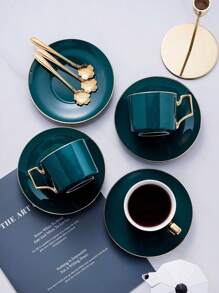 1 Juego de 6 tazas + 6 platillos + 6 cucharas (con soporte negro), 1 Juego de 1 taza + 1 platillo + 1 cuchara, taza de café de cerámica, platillo, plato elegante de café y postre, juego tradicional de té de la tarde, taza creativa y simple de té de la tarde, juego de tazas de café, serie graciosa de unicolor, taza de espresso con asa, taza, taza de leche, esencial ahorra espacio, imprescindible para amantes del café, adecuado para el hogar, la oficina, la escuela, reuniones, regalo - Apto para lavavajillas
