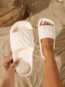 Cute Bear Design Shower Slippers For Women And Men, Soft Quick-Drying Non-Slip Comfortable Bedroom Sandals - White - View 3