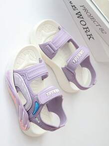 一双时尚夏季儿童凉鞋，可爱的户外跑步鞋，轻便舒适，适合海滩度假和玩耍，以及回到学校宿舍穿脱的时尚凉鞋 - 紫色 - 查看 6