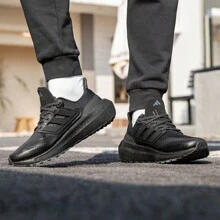阿迪达斯男士新款 ULTRABOOST 缓震轻便透气舒适跑步鞋 HP6414 - 黑色 - 查看 2