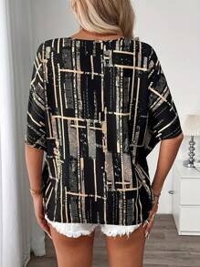 加大码女式V领印花蝙蝠袖衬衫 黑色度假款 - 黑色 - 查看 4