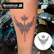 Teknologi Tato Non-Permanen Boldink - Desain Pedang Mahkota dengan Sayap. Desain Tato Baru, Stiker Tato, Bertahan 1-2 Minggu, Desain Tato Detail, Hasil Akhir Matte, Pilihan Terbaik untuk Tato Sementara. - Hitam - View 2